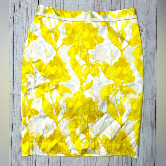 Bright Yellow Floral Banana Republic Pencil Mini/Midi Skirt Size 6‎ - Picture 1 of 6